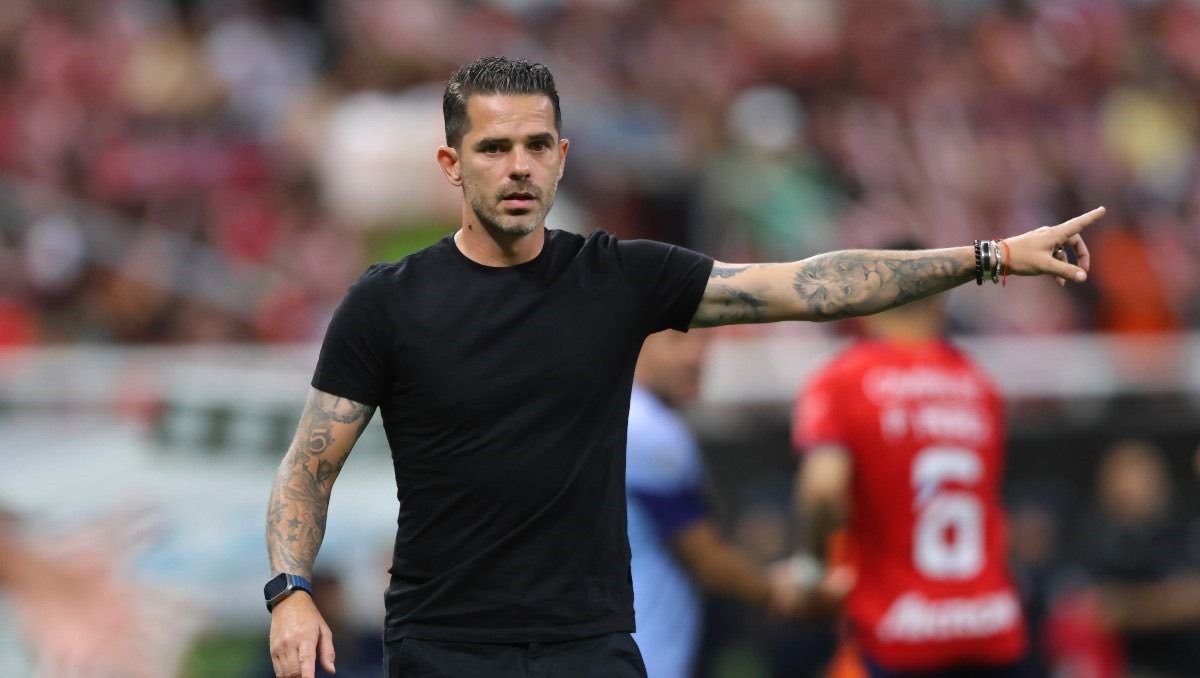 felipelabber's tweet photo. 🔵 El directorio de Azul Azul aprobó que Fernando Gago sea el nuevo entrenador de Universidad de Chile. Ahora la Gerencia Deportiva tiene que negociar con el técnico argentino y cerrar el acuerdo para que sea el DT de la U.

@ESPNChile @SC_ESPN https://t.co/bvoqyqd9wu