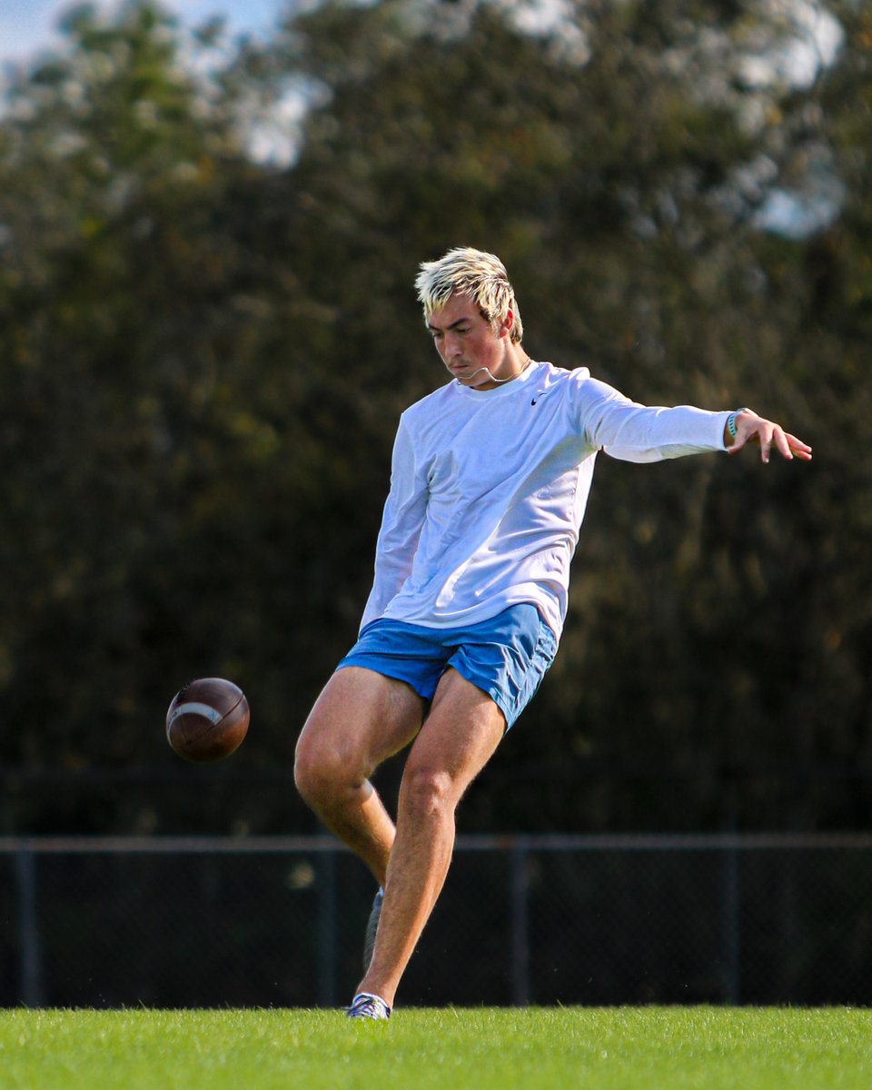 brayden_buehler's tweet photo. Spring Break! @KornblueKicking @CoachJohnFisher @CoachSchov #kicker #punter #classof2027 https://t.co/XcRkSnSxKv