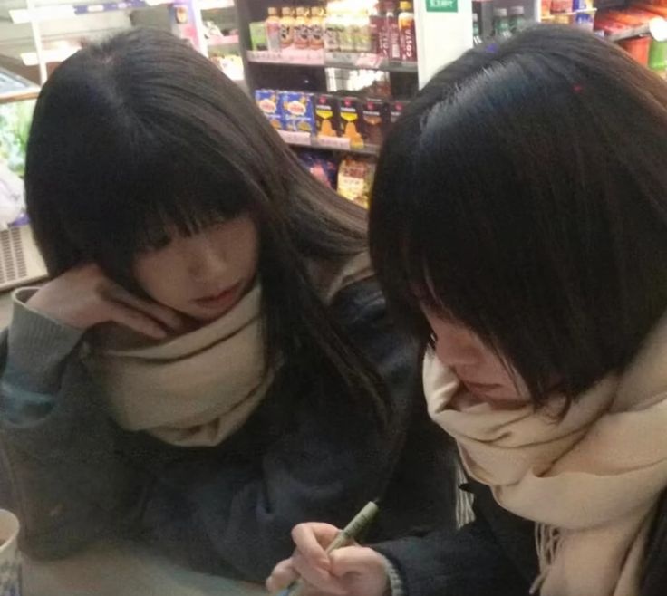 Yuri Melodies tweet media