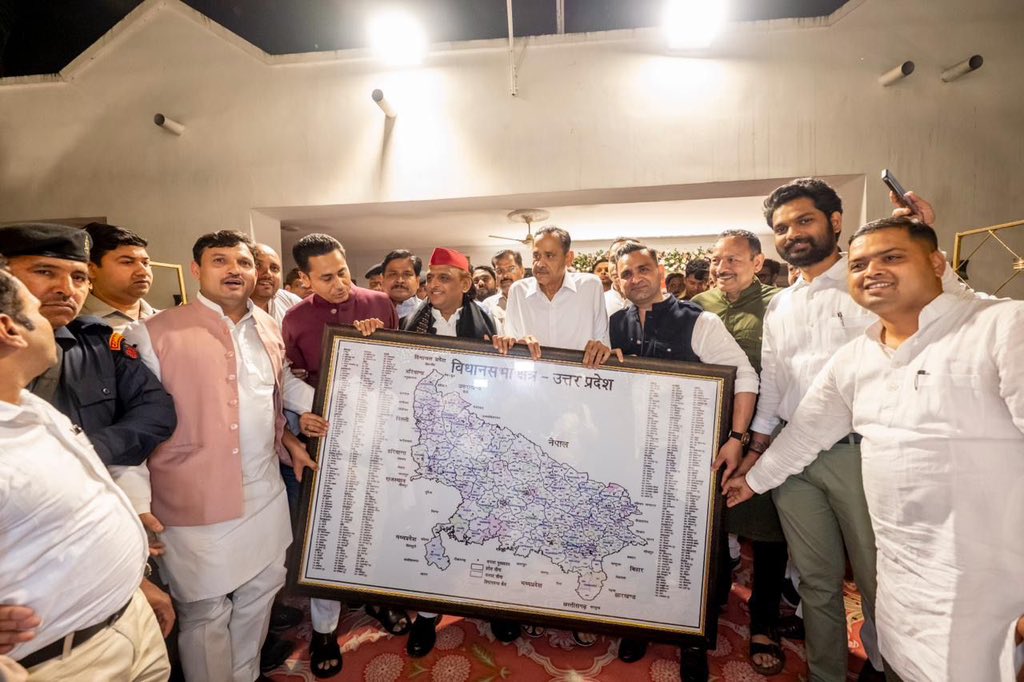 Samajwadi Party tweet media