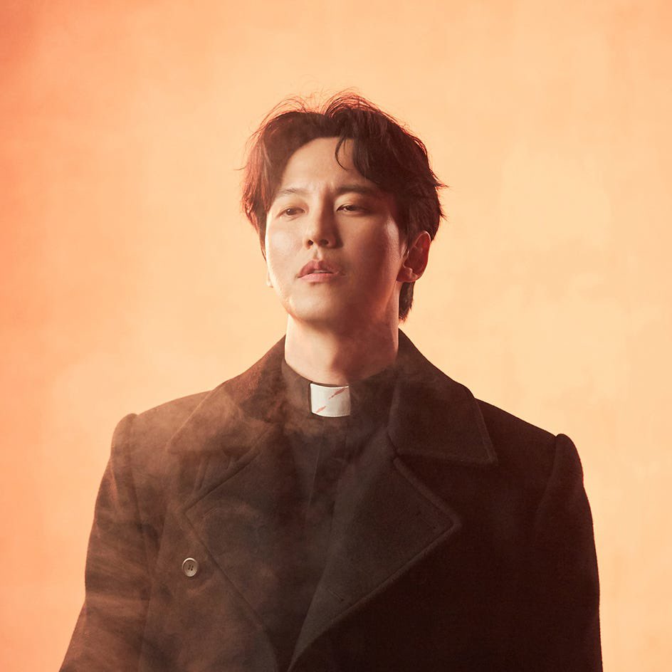 kimskarlf's tweet photo. 이때의김남길은진짜몰까.......가아니라ㅆㅃ루브르박물관뭐해미친조각상도난당햇어 https://t.co/E5tvatUQs6