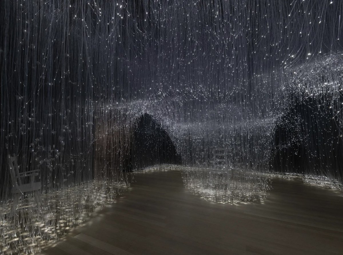 BureauModern's tweet photo. CHIHARU SHIOTA 🇯🇵 @chiharushiota   

Born in Osaka, based in Berlin. Shiota’s inspiration often emerges from a personal experience or emotion which she expands into universal human concerns such as life, death and relationships. She has redefined the concept of memory. https://t.co/bh61D8aLyP
