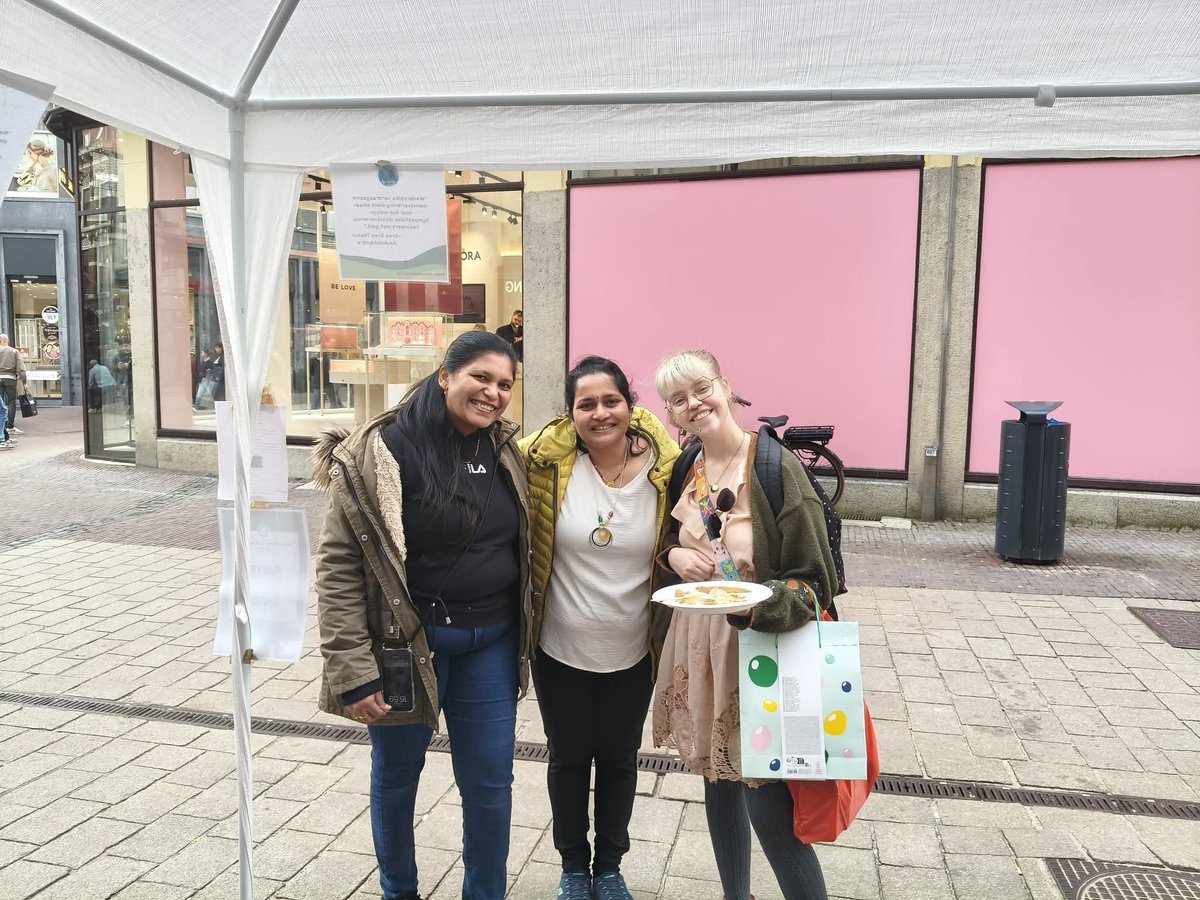 SatsangEurope's tweet photo. Food Service day 46 at Land van de markt, Arnhem; The Netherlands🇳🇱 

This Saturday; on March 7th, Satsang Europe volunteers once again gathered together with renewed spirits and high energies for the first market place Food awareness and food service initiative in Arnhem. https://t.co/eGdxeLEgof