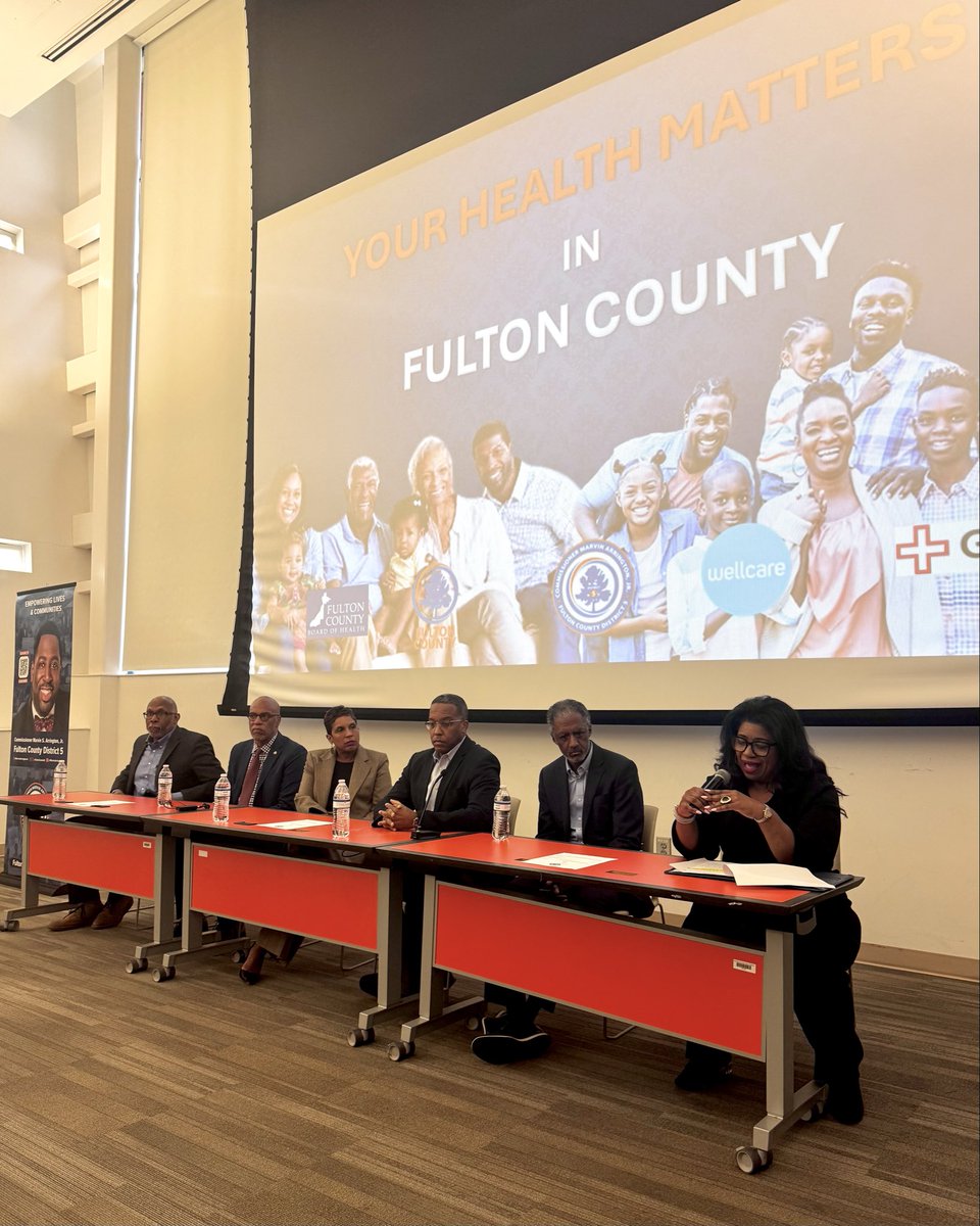 realDonMahmood's tweet photo. Grateful for an incredibly informative evening at the Your Health Matters #TownHall with Comm. Marvin Arrington

What healthcare access looks like…free screenings, world-class physicians panel, &amp; a community that showed up
🔥🎯🚀

#HealthcareAccess #MedSmarter #YourHealthMatters https://t.co/74hAKXr1KC