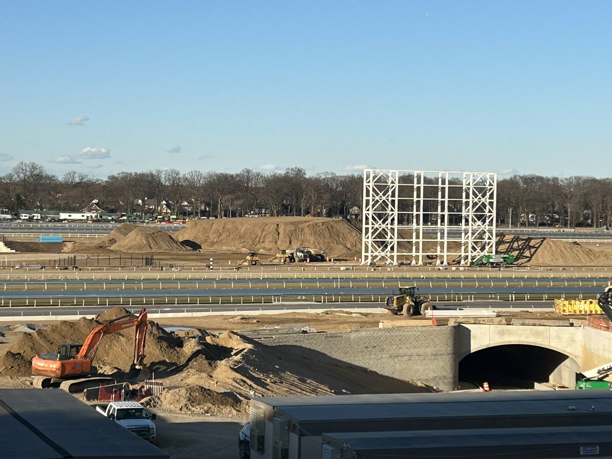 Timothy King tweet media