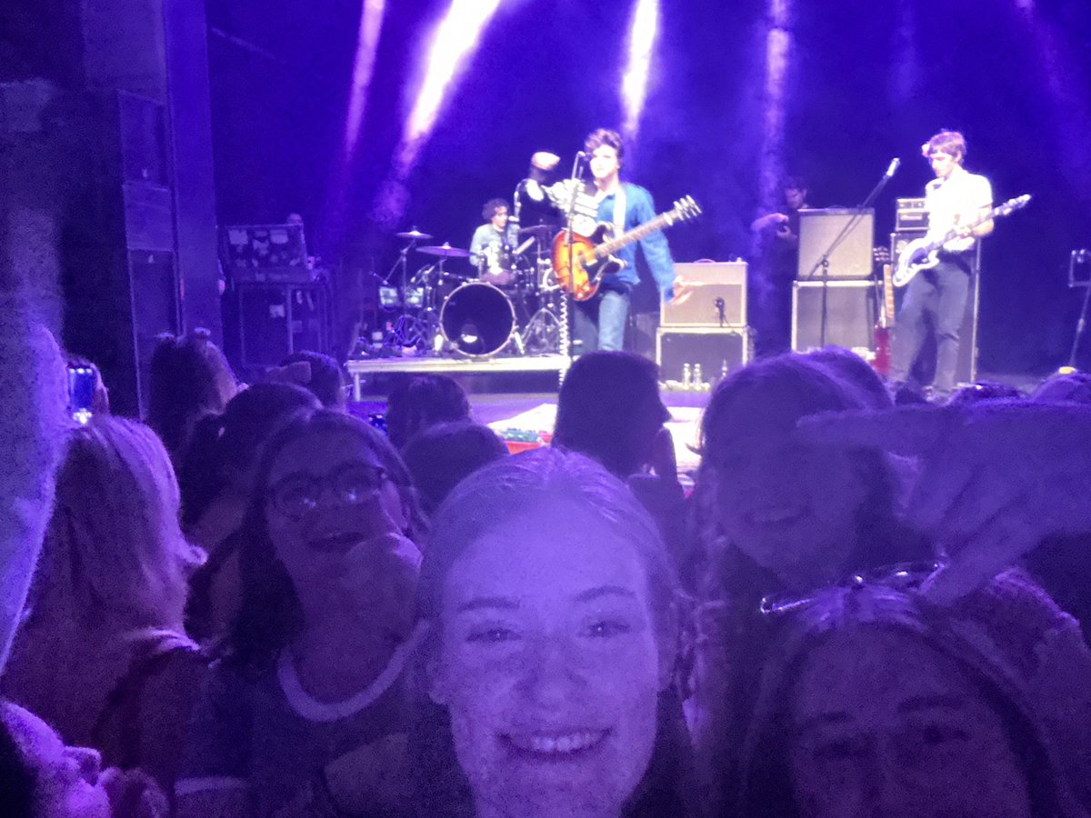 sarah🪩 tweet media