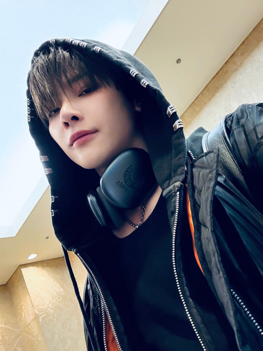 ppythings's tweet photo. 데뷔초같다... https://t.co/FzYRYvECXw