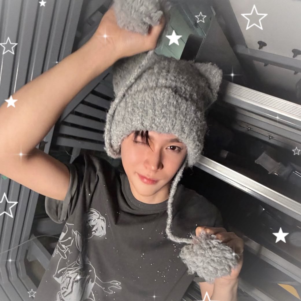 ℳ..†⋆ tweet media