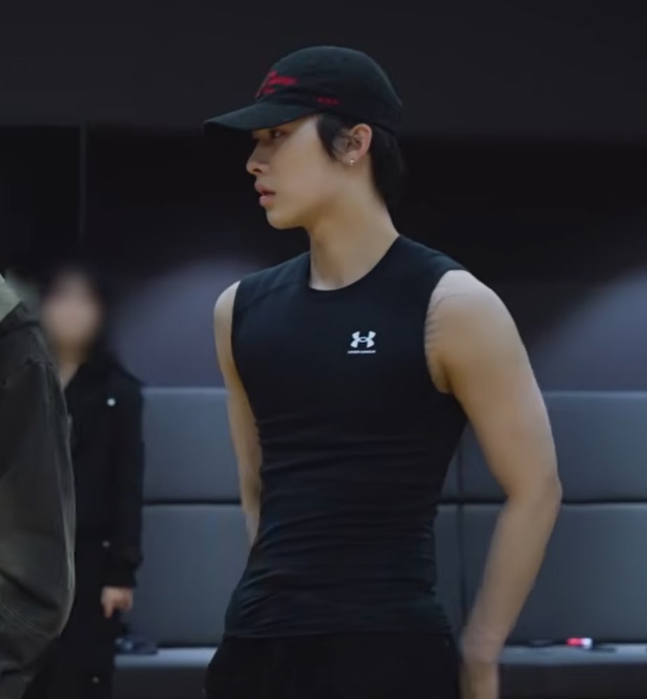 luna❄️ tweet media