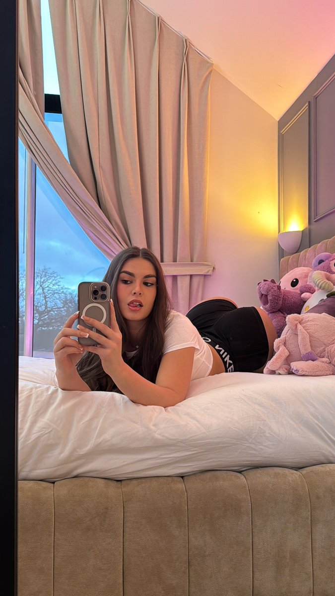 Lauren Alexis tweet media