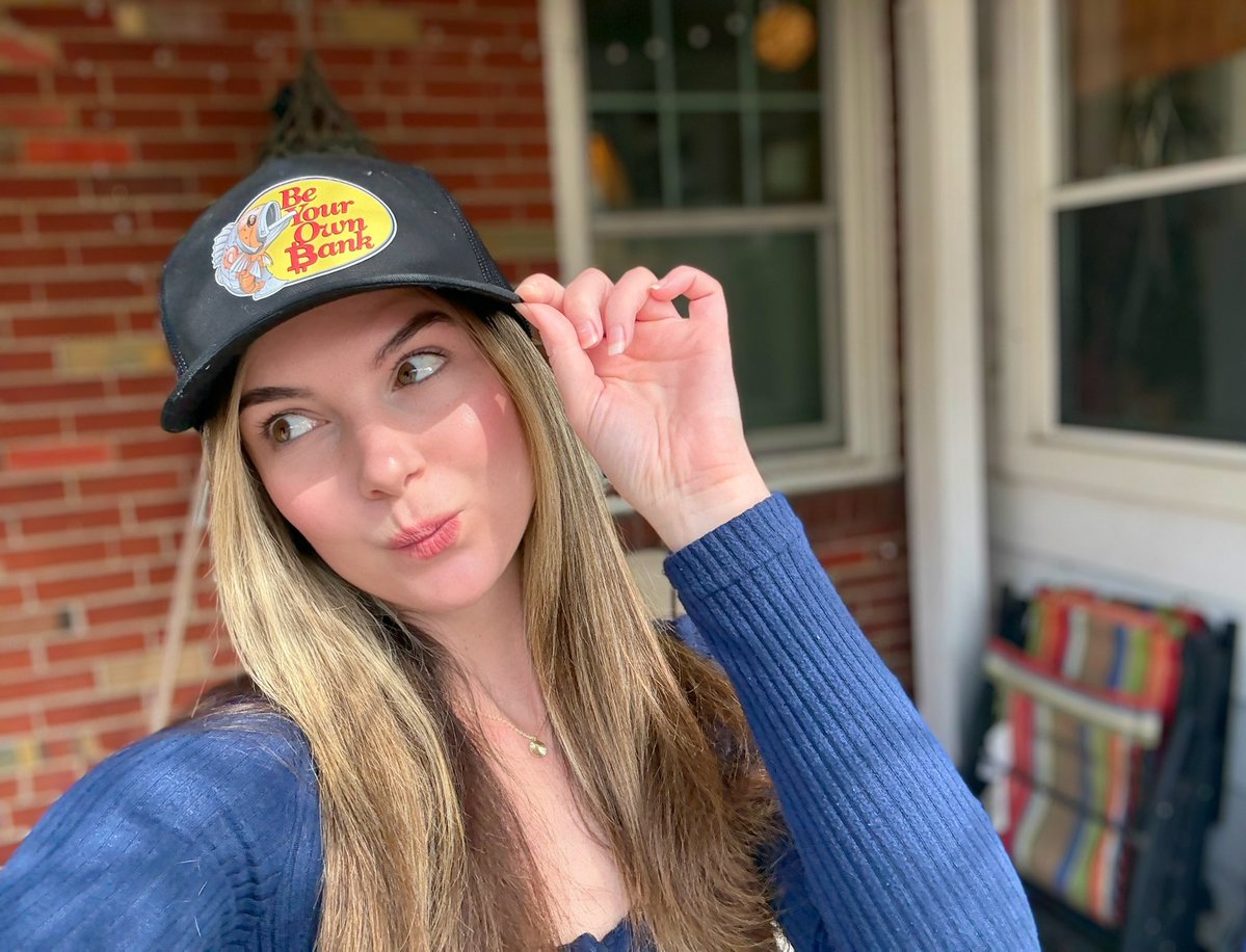 Elizabeth Grace tweet media