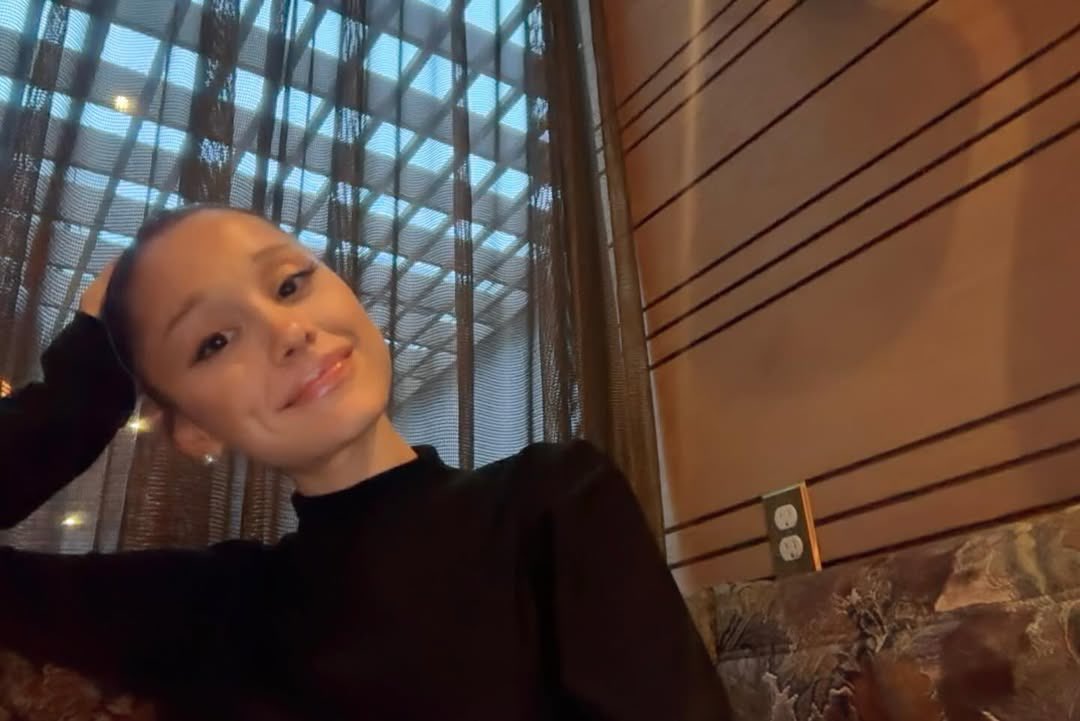 Info Ariana tweet media