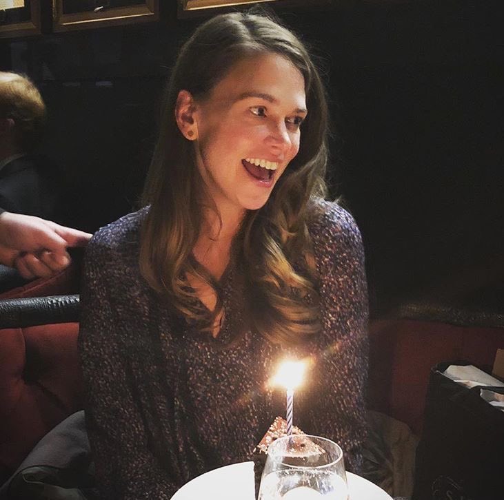 mysomeone0106's tweet photo. i wanna wish the happiest birthday to the woman who has left the most indelible mark on me. sutton is such an inspiration when it comes to her career and even her personal life. i hope she has the best day ever 🤍💛 https://t.co/r3CYJDuKho