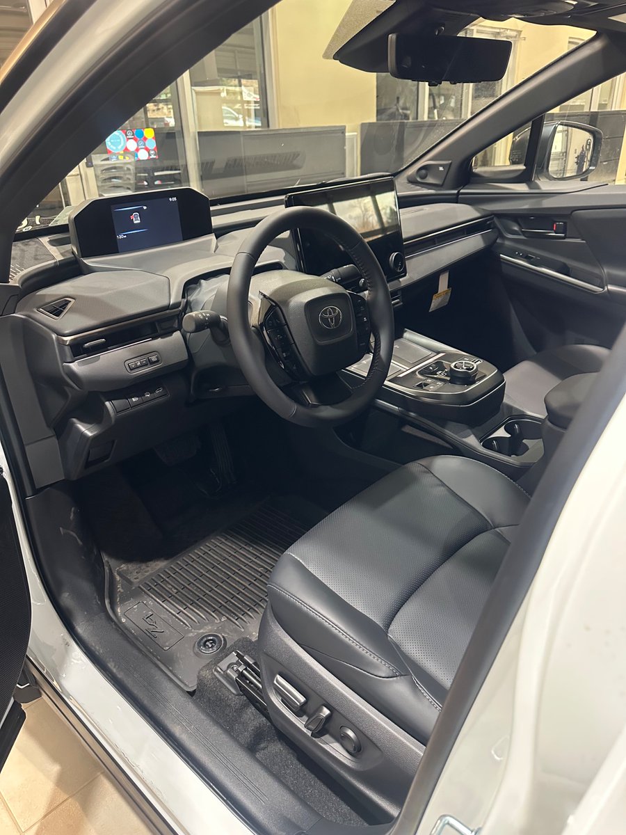 Kaitlyn ツ tweet media