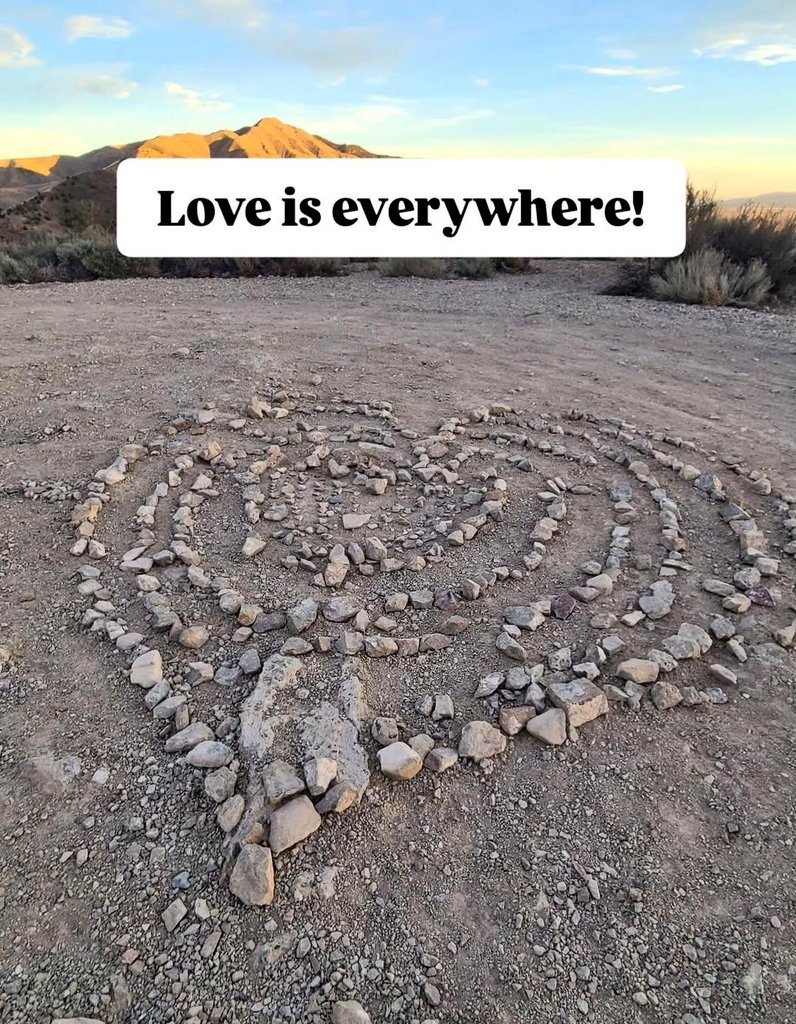 cinnaminnt 🍬 tweet media