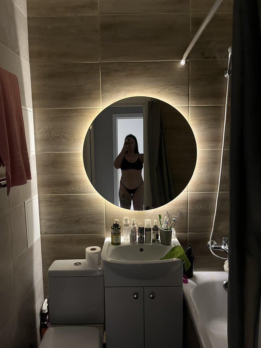 её звали Никита tweet media