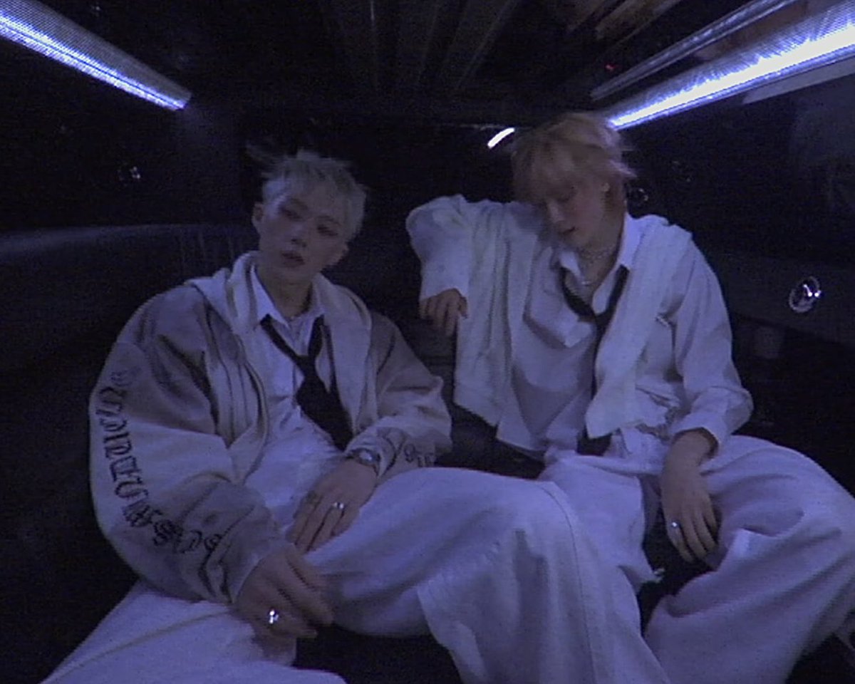 Jung Luna 🌙 is UNIQUE tweet media