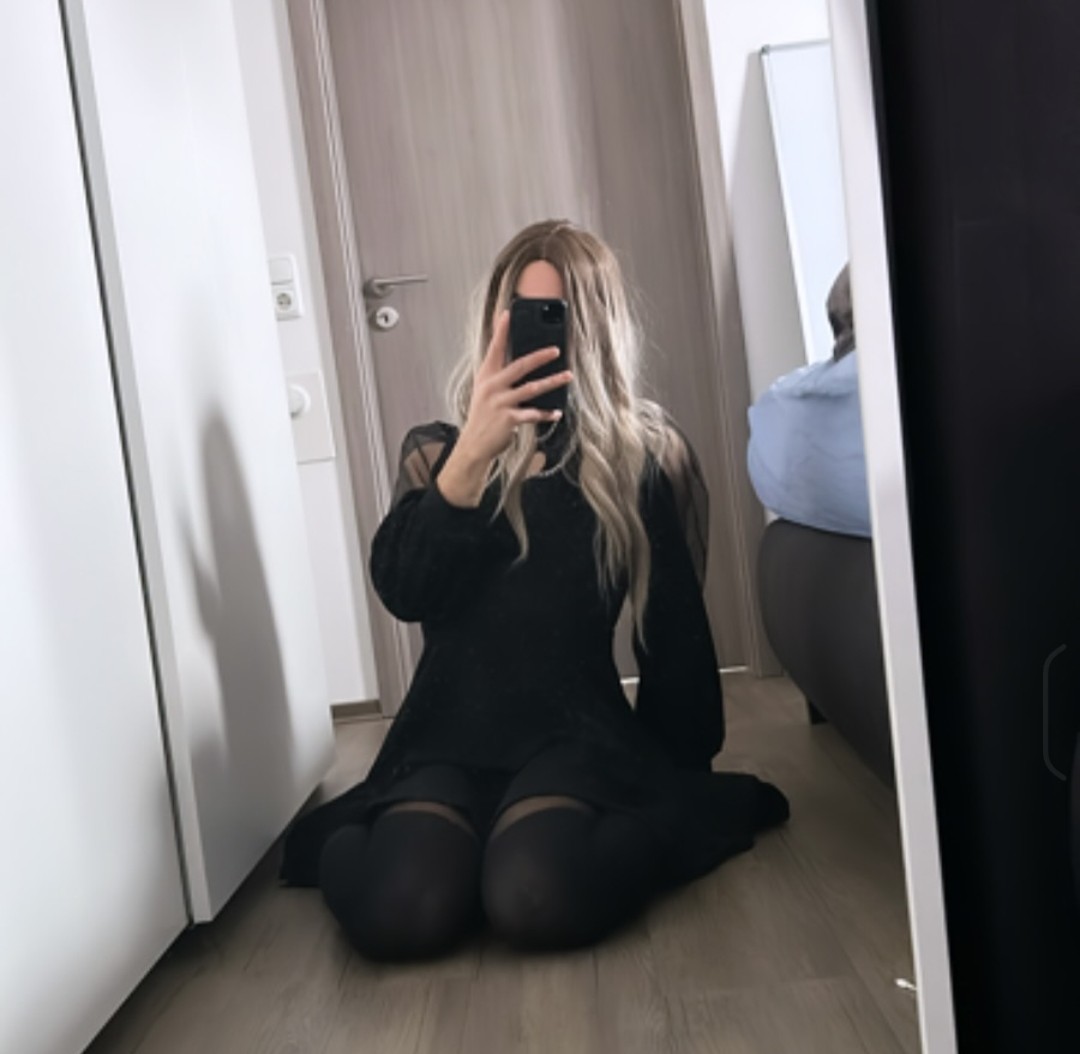 leilachani's tweet photo. Slaves: Findom, fendom, taskals

Gamers: Overwatch, genshin impact, stardew valley hehehe

Anime: just gimme your taste of anime 

If something fit, dm me with it <3 

Ger/Eng

Latex bdsm kinky cozy trans paypal https://t.co/tJX10uoDgX