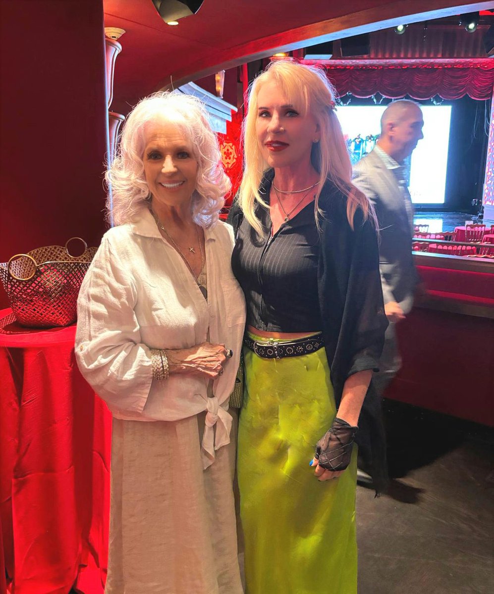 Kim Cameron tweet media