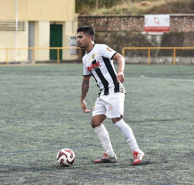 agencyemmsports's tweet photo. Damos la bienvenida a @agencyemmsports a Alejandro Sanchez "Congui" jugador del Torpedo 66. Bienvenido Congui.
#eduardomoya #agentefifa @agencyemmsports #congui #torpedo66 https://t.co/BK3sdrJtqR