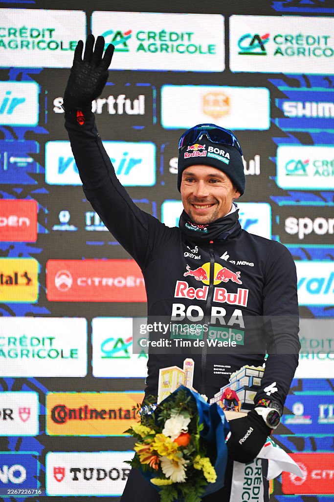 Risa Crna tweet media