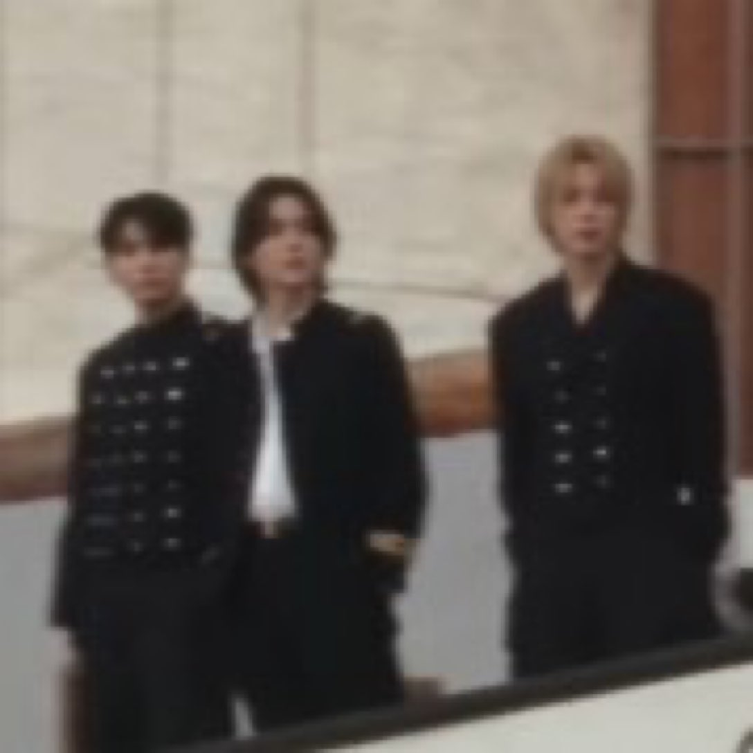 jungkook looks like he’s graduating’
yoongi looks like he will perform ‘for youth’
and jimin looks like he is abt to defend his client