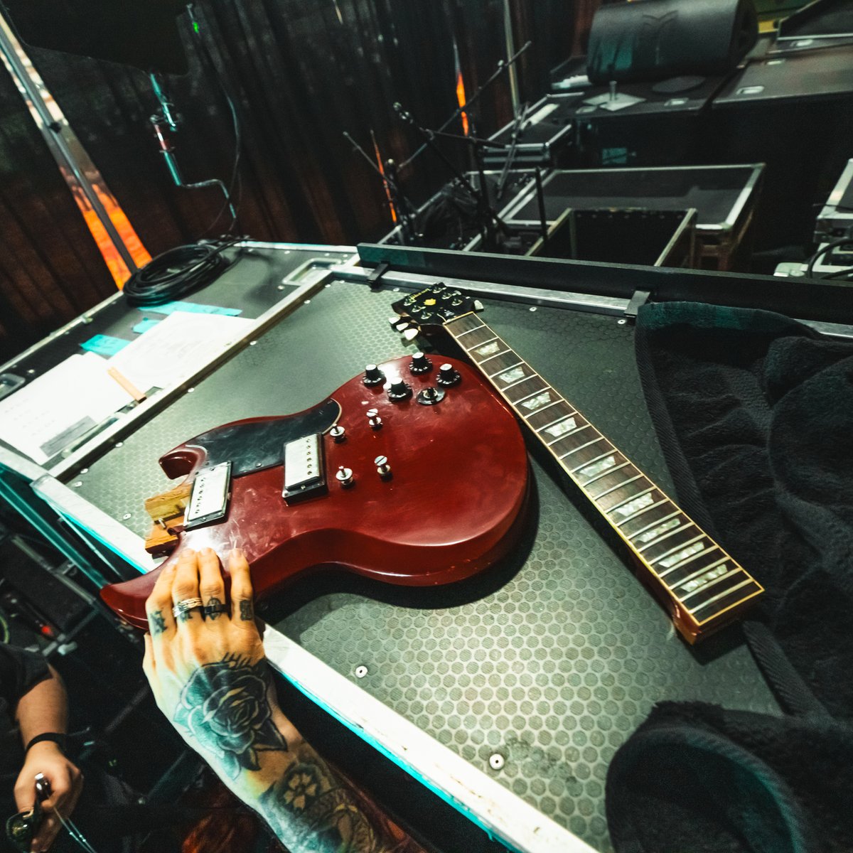 Rise Against tweet media