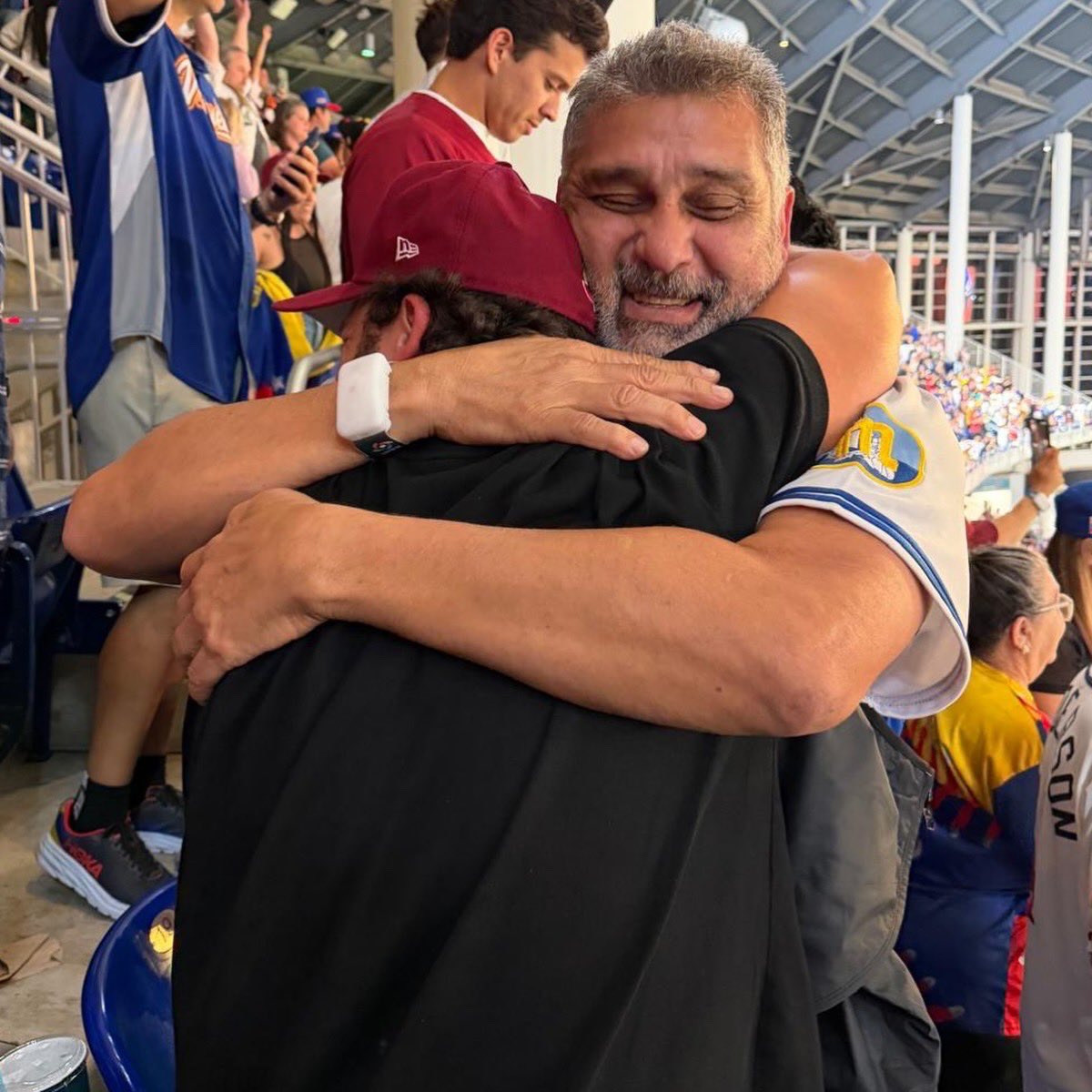 RafaCabreraF's tweet photo. SOMOS CAMPEONES DEL MUNDO. QUE VIVA VENEZUELA 🇻🇪 https://t.co/nDJMxFv2EV