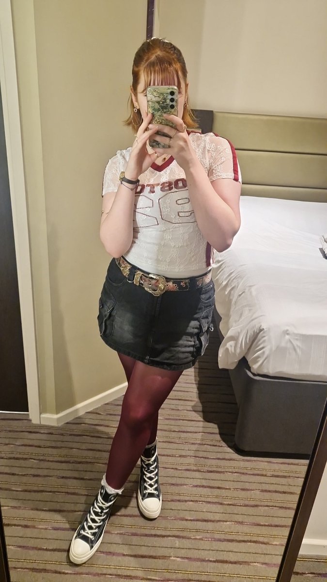 Nini 🌙 tweet media