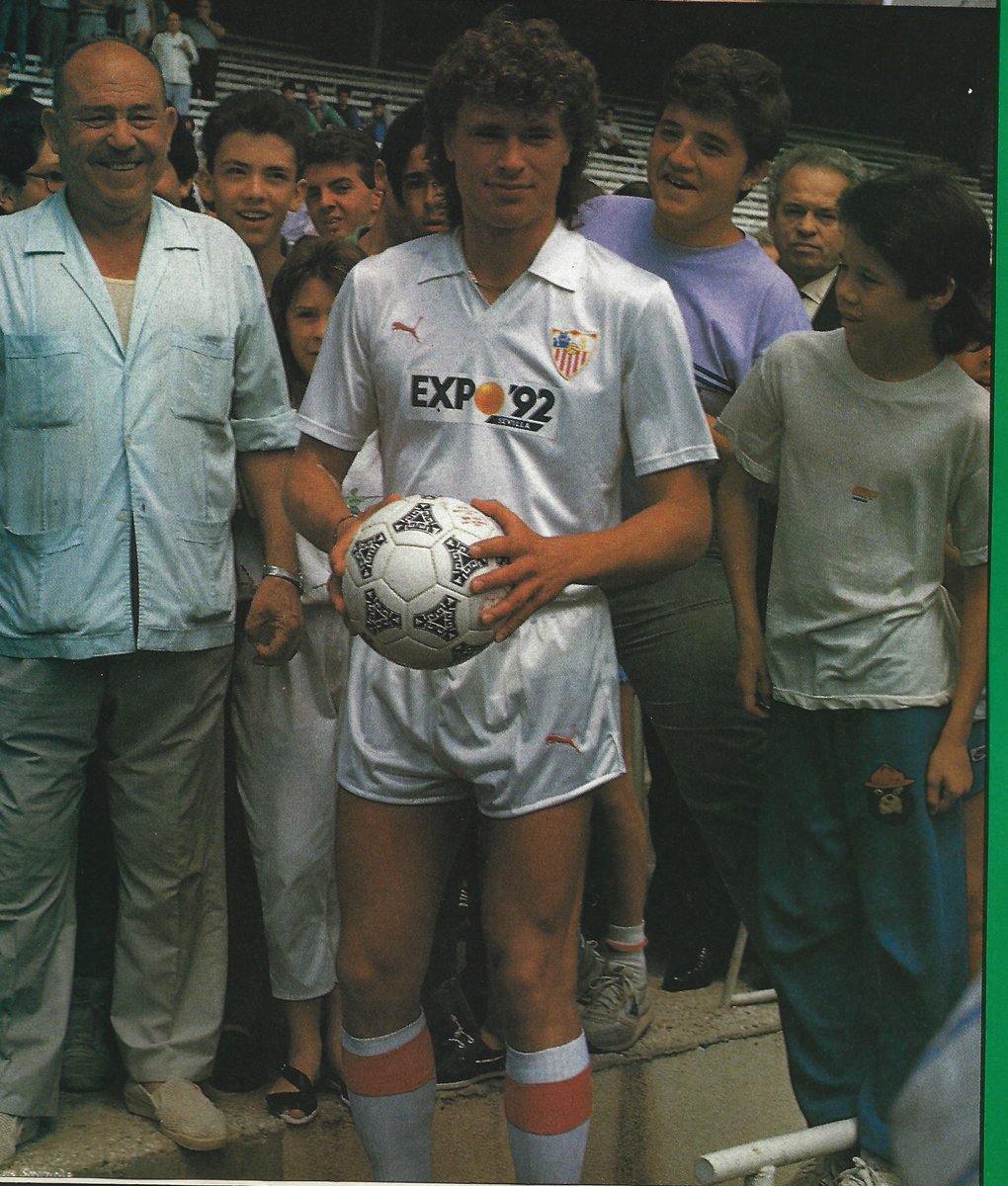 📸 Ha llegado un chico nuevo a la ciudad.

🇦🇹 Se llama Anton Polster y es austriaco, pero solo tiene un año de experiencia en el extranjero.

⚽️ Fichaje arriesgado, a ver si marca algún golito.