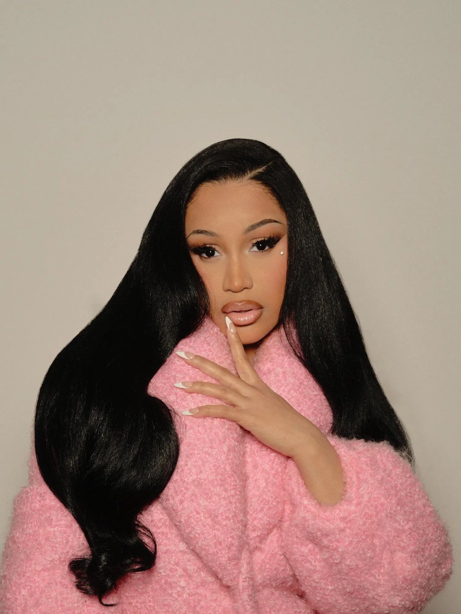 Rede Cardi B tweet media