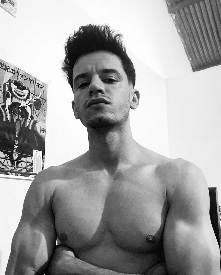 acreq_666's tweet photo. Bofff, el gym ha funcionado xd https://t.co/66FMgoXSIf