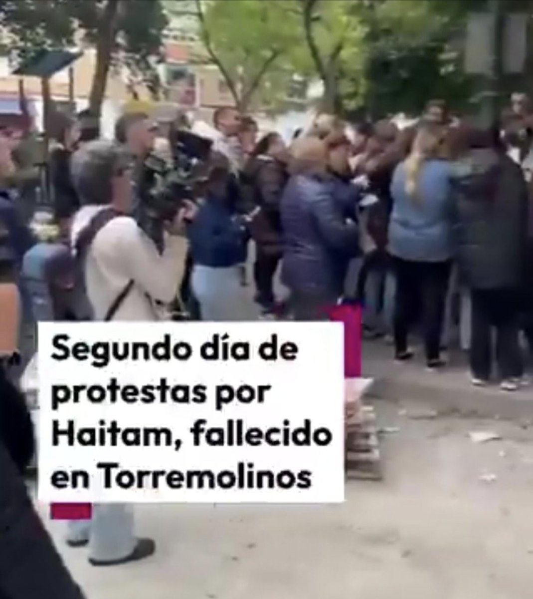 LA MOMBOLERA tweet media