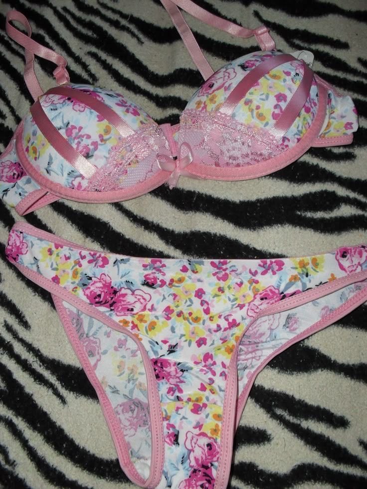 My 1st eidi received, From a special friend 💋🥰