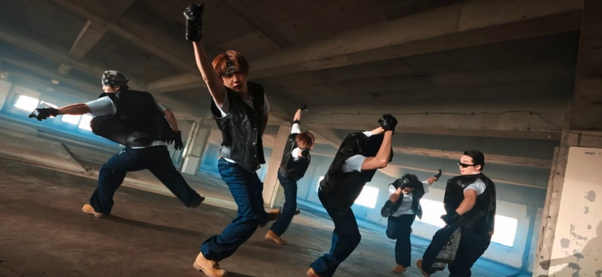 これジェさんこのタッパとコレオのカロリー量から考えてもえぐいことしてんな