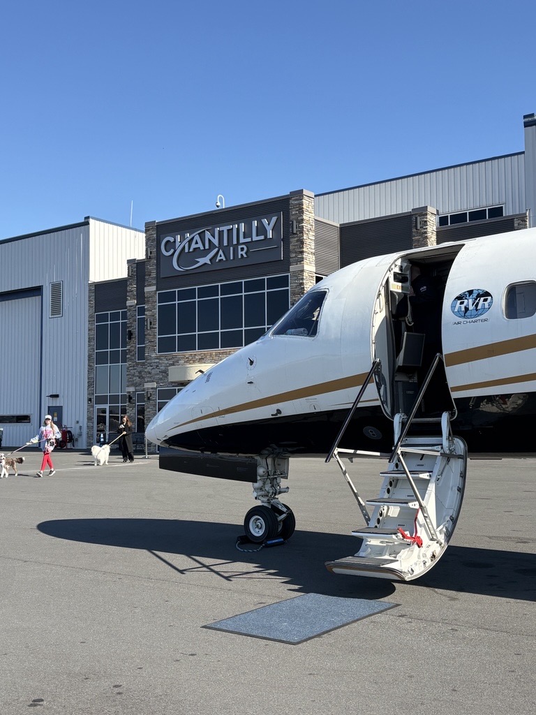 Traveling with four-legged family members to the DC Metro area just got even smoother. 🐾✈️ Chantilly Air is excited to partner with RetrievAir to welcome furry passengers and their humans through Manassas Regional Airport —the fastest “Touchdown to Downtown” option in the
