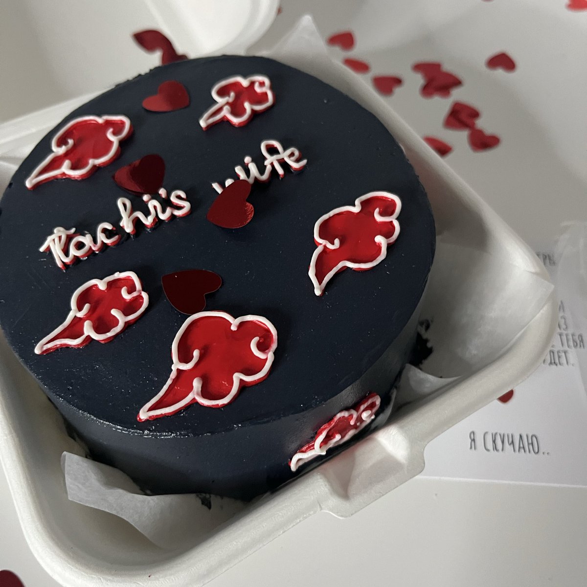 хуевое настроение с утра + почти не отвечала подруге + репосты в тт = бенто от подруги с моим гиперфиксом, которая живет за 3,5км от меня 😭🫶🏻