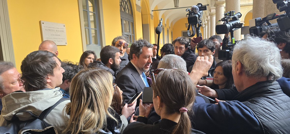 Claudio Borghi A. tweet media