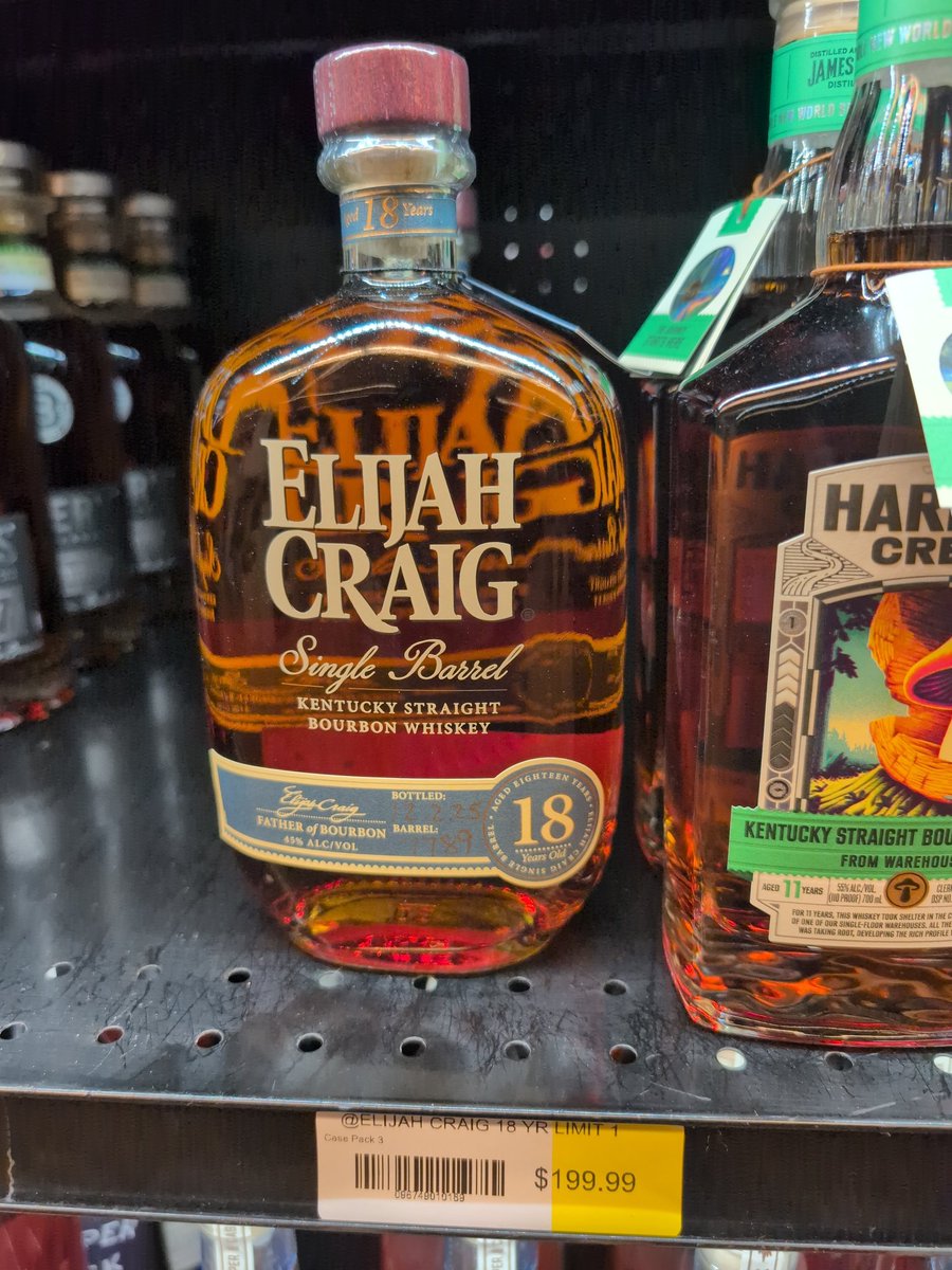 NickTheHustla's tweet photo. @ohiowhiskey Shelfer at this point 😂😂 (taken 3/17) https://t.co/OUAvErvxmi