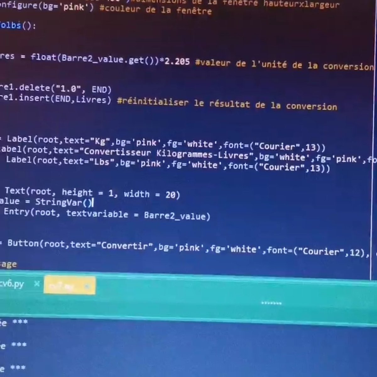 fairyfraise's tweet photo. One of my best memories from high school is that I was taking a computer science class and I programmed a kilogram-to-pound converter 🤓 https://t.co/DxfpSEO2v7