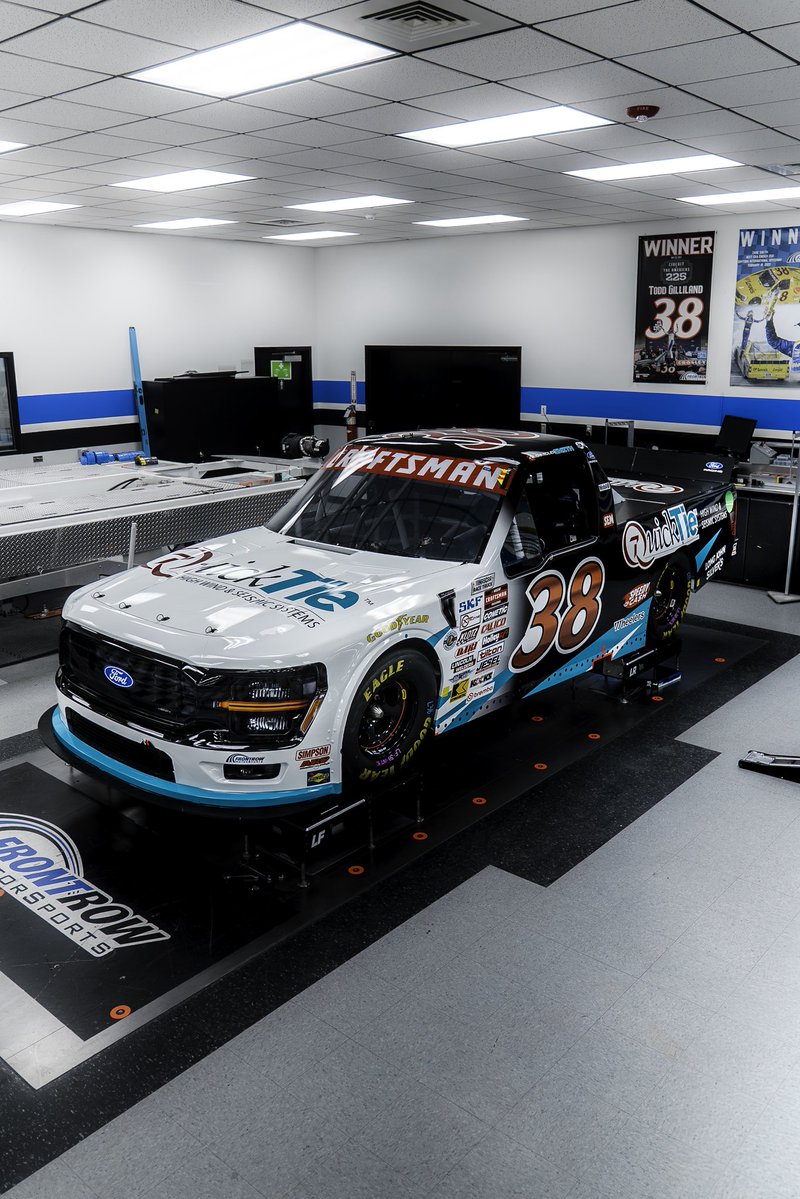 Front Row Motorsports tweet media