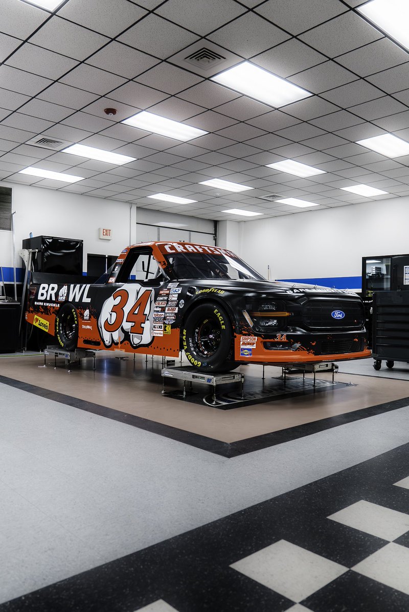 Front Row Motorsports tweet media