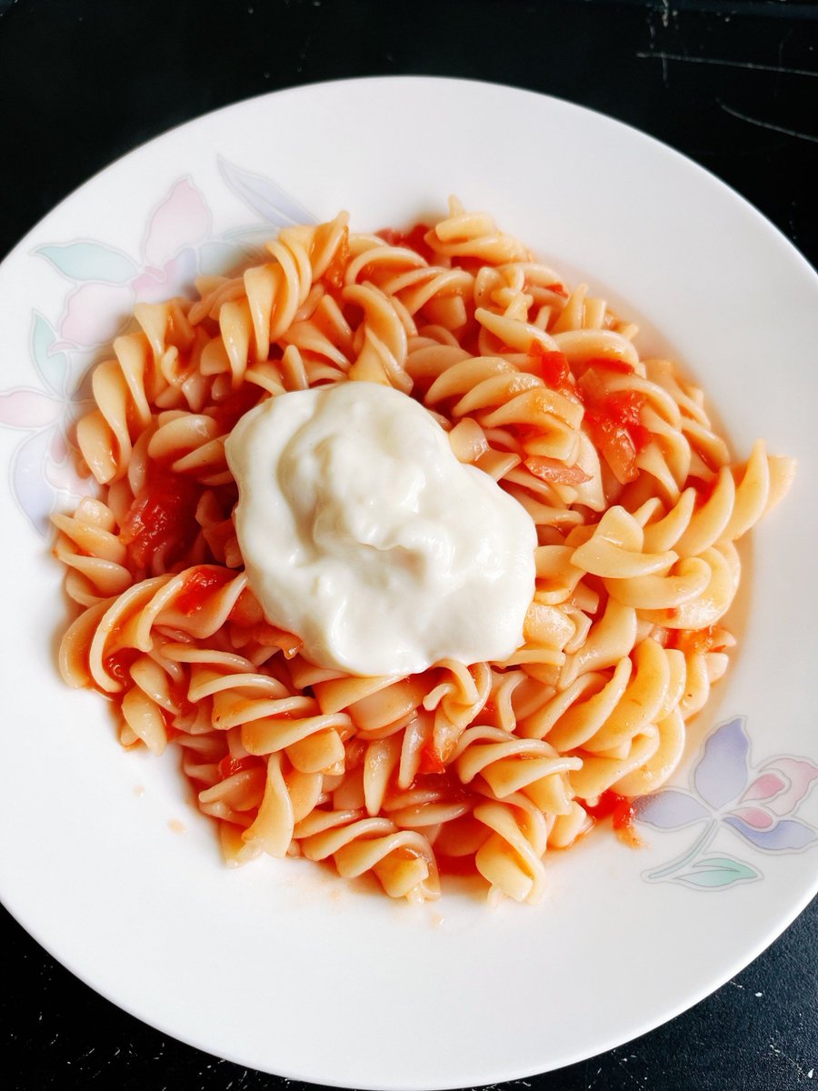 ta co je víc sexy tweet media