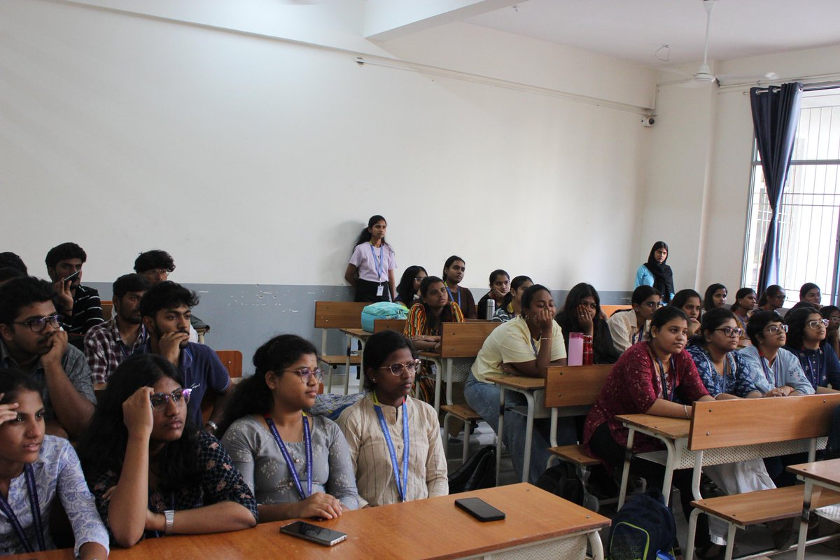 gcem_cse's tweet photo. On 18 March 2026, Grafik Club conducted Cut &amp; Create. ✂️🎬
Participants explored scriptwriting, video shooting, and editing techniques.
An engaging session that brought creativity and storytelling to life.
#GrafikClub #CutAndCreate #GCEM #CSE #AIML https://t.co/s43Bg3Zetw