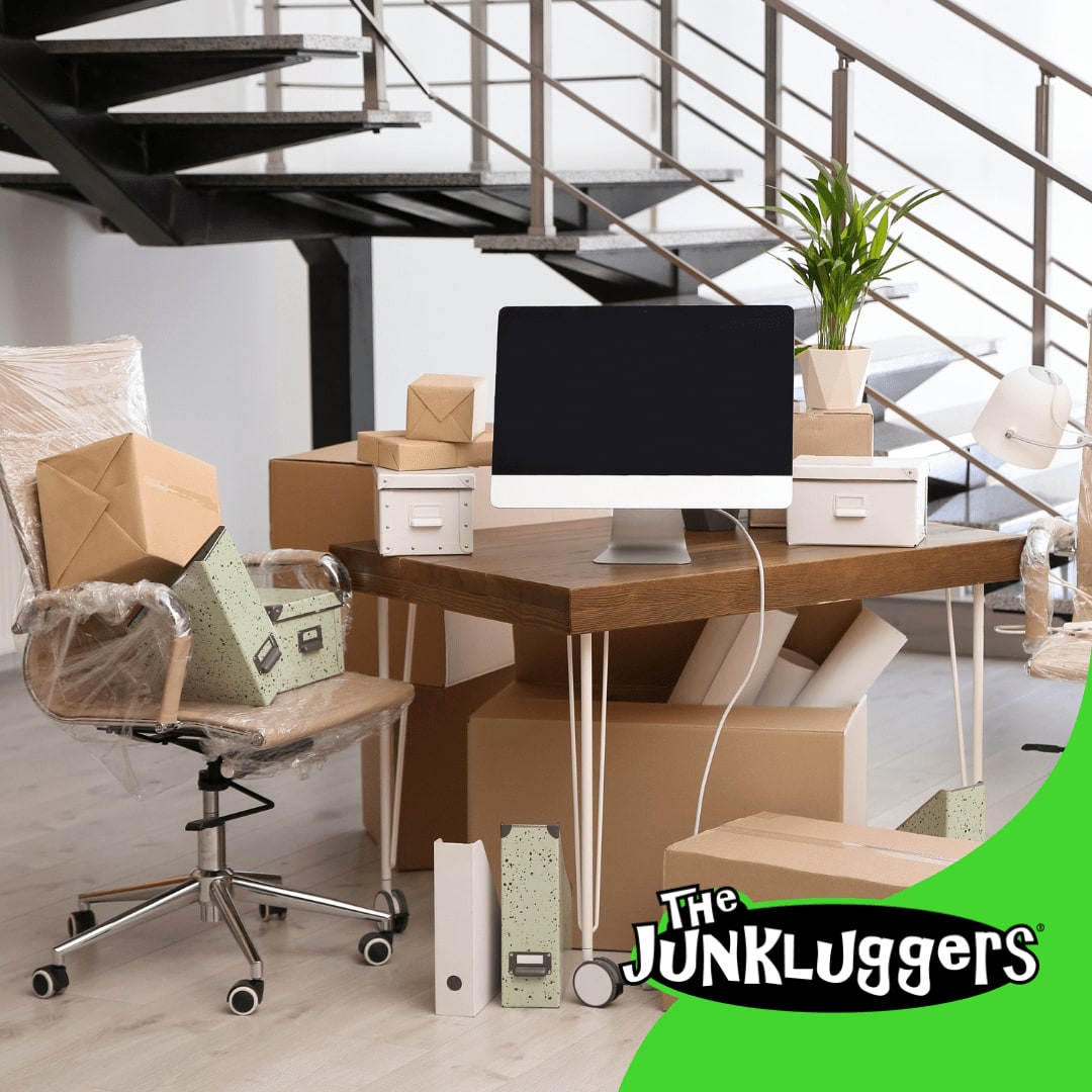 JunkluggersMARI's tweet image. Make your office move stress-free with commercial moving services from the Junkluggers of Southeastern MA &amp;amp; RI! 

Book your free estimate now and experience a seamless relocation! 📦🏢 

📲 (774) 340-2303

#SoutheasternMA #SoutheasternRI #CommercialMoving #OfficeRelocation