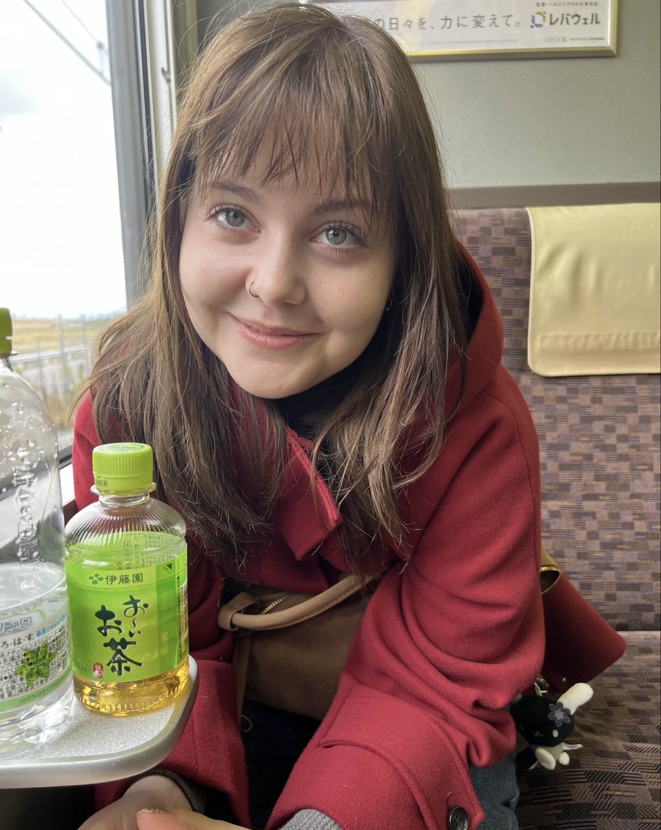 lea 🌿 tweet media