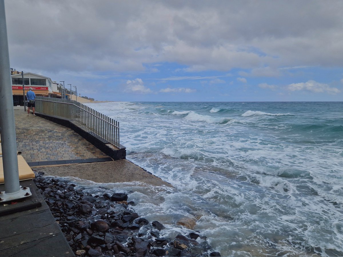 MetWatch ☈ tweet media