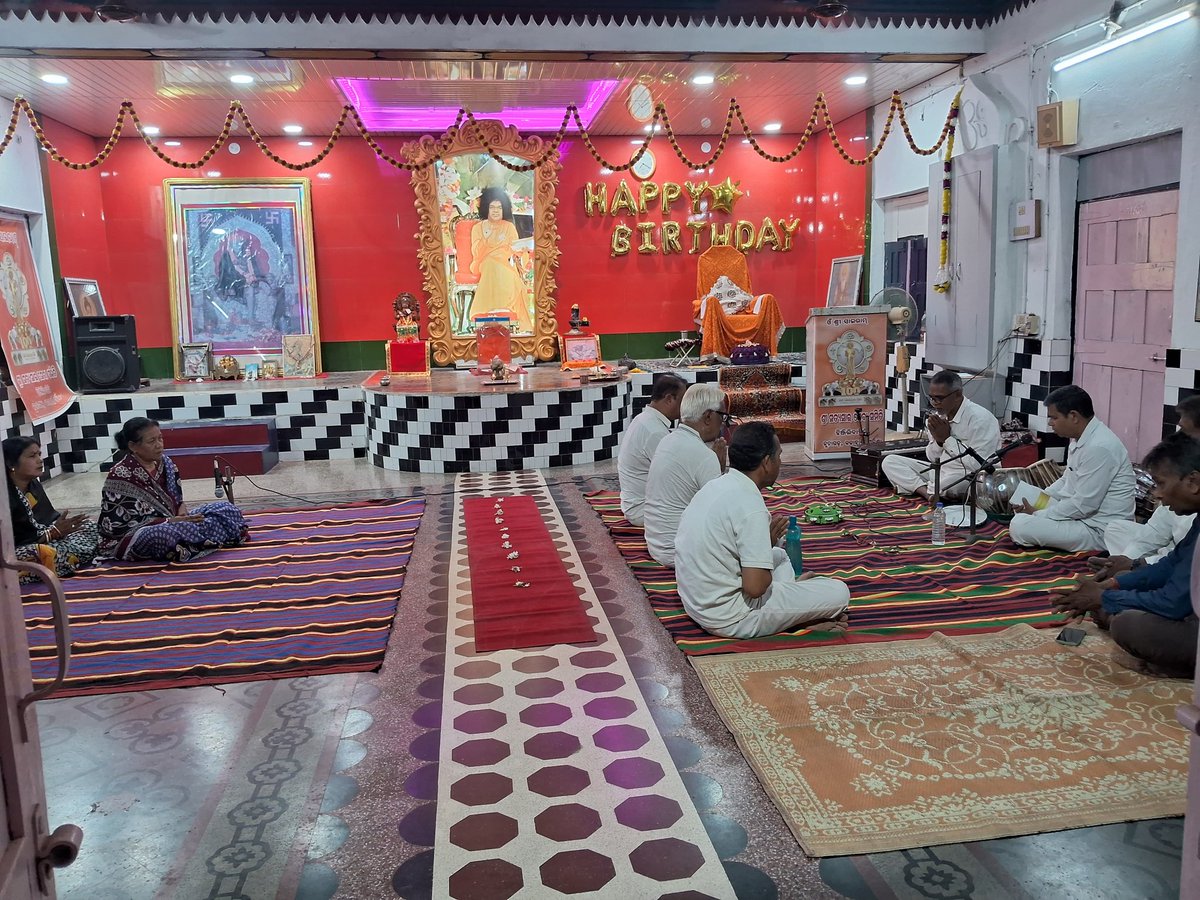 sathyasaiodisha's tweet photo. Loving Sairam..
With the blessings of Bhagawan Sri Sathya Sai Baba, the monthly Study Circle was held at Hinjilibahili Samithi, under District Kalahandi, on 15.03.2026.
#StudyCircle
#Kalahandi
-Media Team https://t.co/o4e2NJFUJl