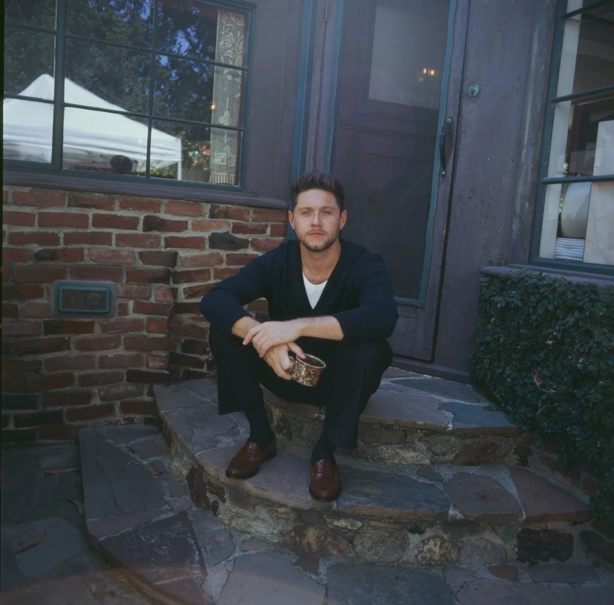 Niall Horan’s 4th album “Dinner Party” will be released on June 5th!