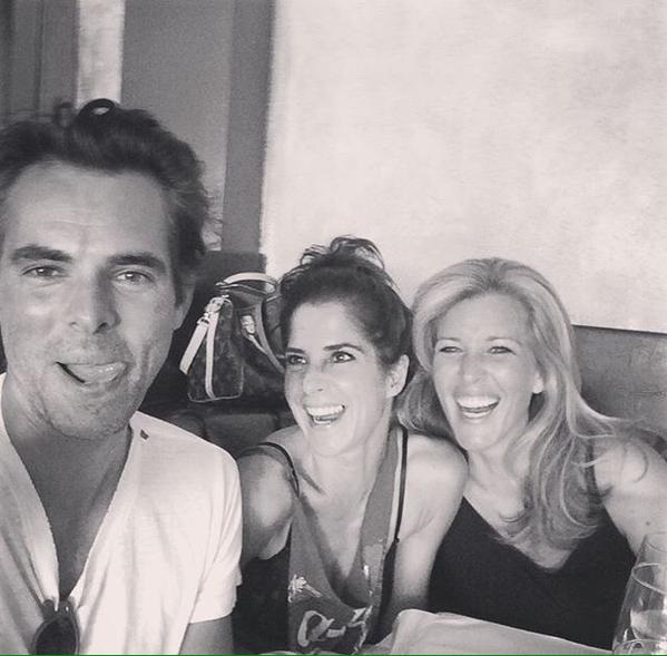 Sam_PI_Mother's tweet photo. Kelly, Laura & Jason lunch time during one of their taping days. They seemed to be having a lot of fun, oh to hear the conversation. LOL!
#KellyMonaco #JasonThompson #LauraWright #IStandWithKelly https://t.co/xgvfCwl7x2